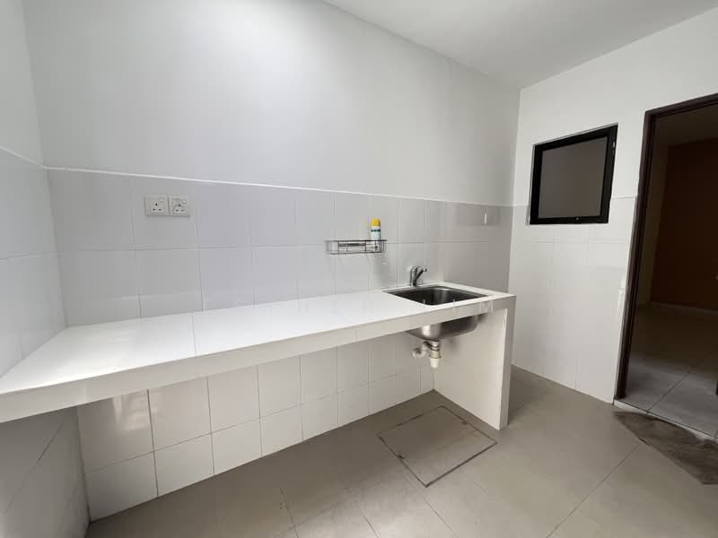 Rumah Teres 2 Tingkat untuk Dijual di Bayu Damansara (Petaling Jaya) - Esther Lim - Kitchen - PropertyGuru.com.my
