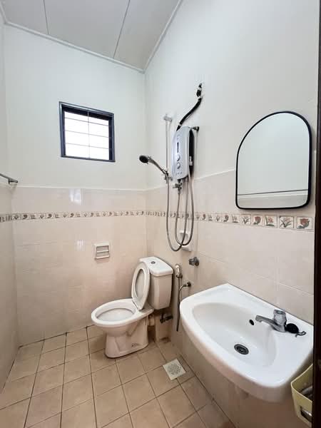 2-storey Terraced House for Sale in Kota Damansara (Selangor) - Esther Lim - Bathroom - PropertyGuru.com.my