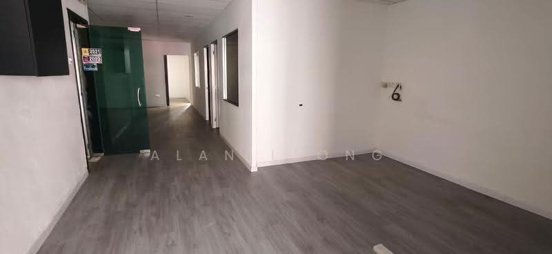 Shop / Office for Rent in Taman Molek (Johor Bahru) - Alan Leong - Corridor - PropertyGuru.com.my