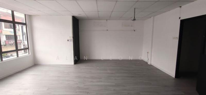 Shop / Office for Rent in Taman Molek (Johor Bahru) - Alan Leong - Interior - PropertyGuru.com.my