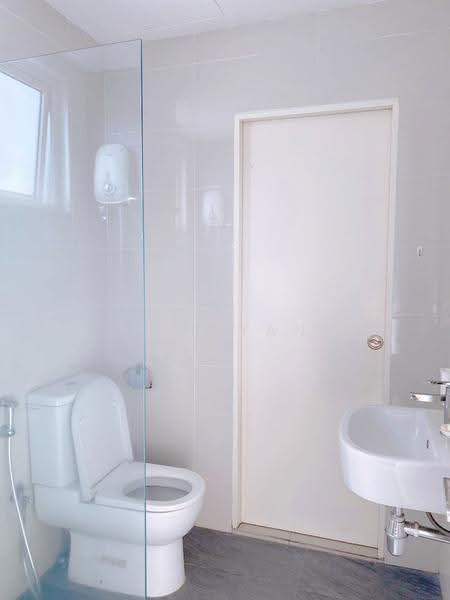 Kondominium untuk Disewa di La Thea Residences - Hor Yan - Bathroom - PropertyGuru.com.my