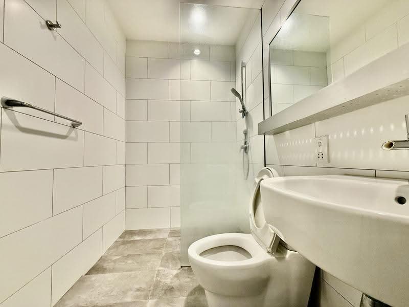 Kondominium untuk Disewa di Twy Duplex Condos - Lay Huat Tan - Bathroom - PropertyGuru.com.my
