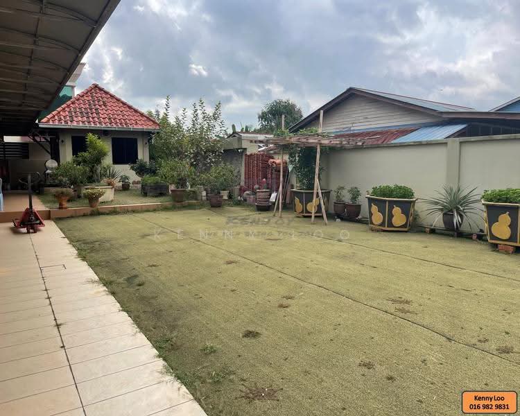 Rumah Berkembar untuk Dijual di Air Putih (Kuantan) - Kenny Loo - PropertyGuru.com.my