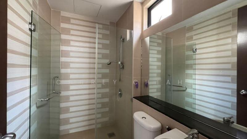 2-storey Terraced House for Sale in Lake Edge (Puchong) - Carrey Chiah - Bathroom - PropertyGuru.com.my