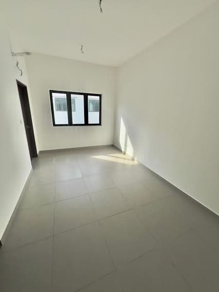 3-storey Terraced House for Sale in Residensi Bukit Orkid (Orchid Hills), Batu 9 (Cheras) - Eric Teoh - PropertyGuru.com.my