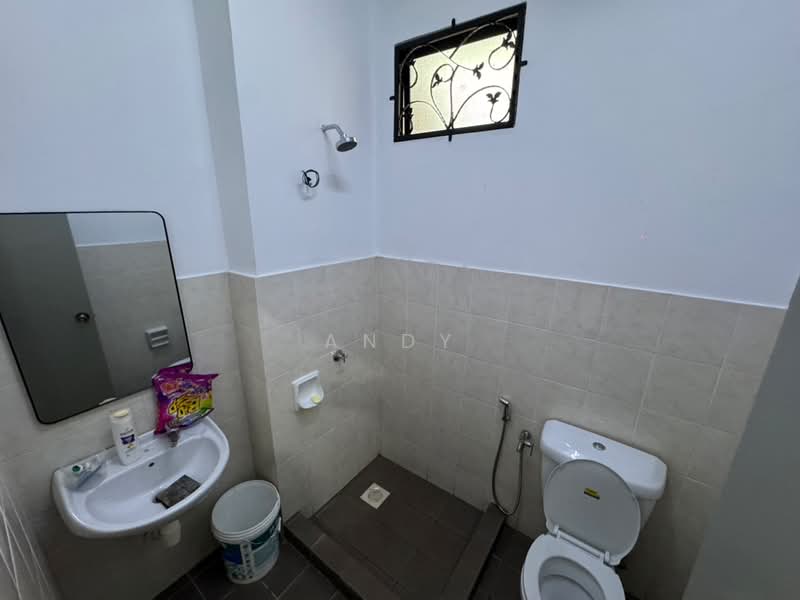 Rumah Teres 2 Tingkat untuk Dijual di Bandar Country Homes (Rawang) - Andy Yap - PropertyGuru.com.my