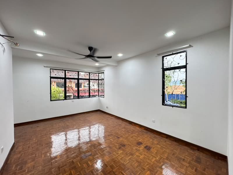 Rumah Teres 2 Tingkat untuk Dijual di Bandar Country Homes (Rawang) - Andy Yap - PropertyGuru.com.my
