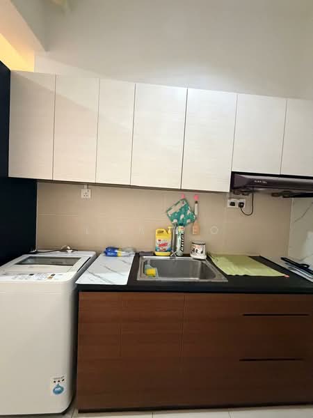 Kediaman Servis untuk Dijual di Akademik Suite - Lisa Yeo - Kitchen - PropertyGuru.com.my