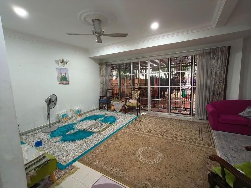 Rumah Berkembar untuk Dijual di Seksyen 9 (Shah Alam) - Irwan Yusoff - PropertyGuru.com.my