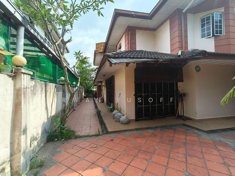 Rumah Berkembar untuk Dijual di Seksyen 9 (Shah Alam) - Irwan Yusoff - Exterior - PropertyGuru.com.my