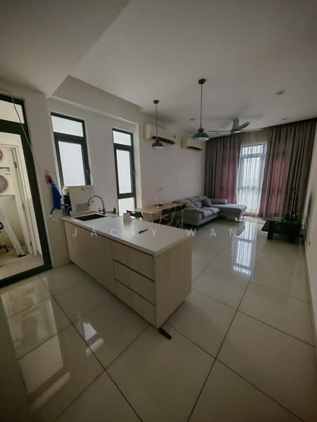 Kondominium untuk Disewa di Vivo Residential Suites - Jacky Wan - Living Room - PropertyGuru.com.my
