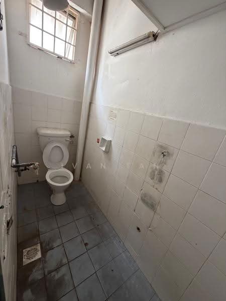 Pejabat untuk Disewa di Danau Kota (Setapak) - Ivan Tan - Bathroom - PropertyGuru.com.my