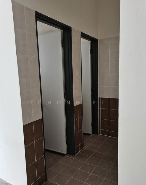Kedai / Pejabat untuk Disewa di Seksyen U13 (Setia Alam) - Chong PT - Corridor - PropertyGuru.com.my