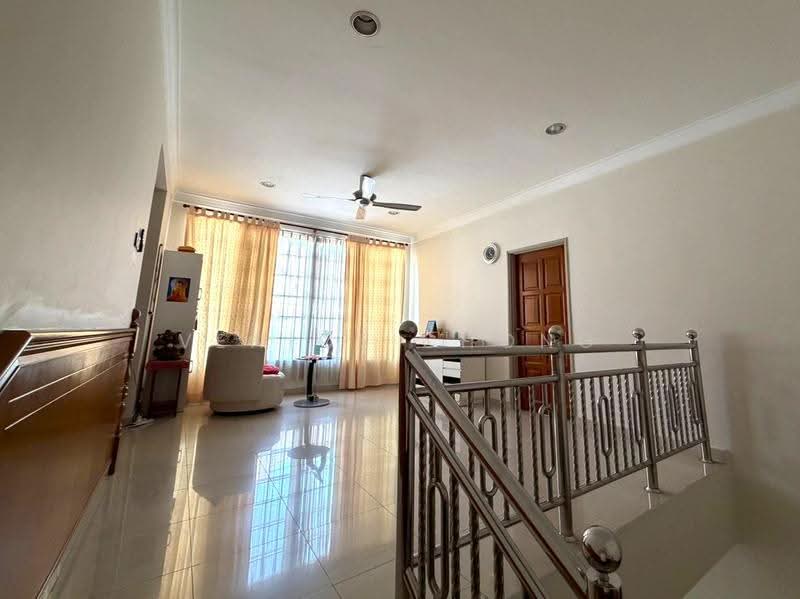 Semi-Detached House for Sale in Bandar Baru Sri Petaling (Sri Petaling) - Venice Chong - Living Room - PropertyGuru.com.my