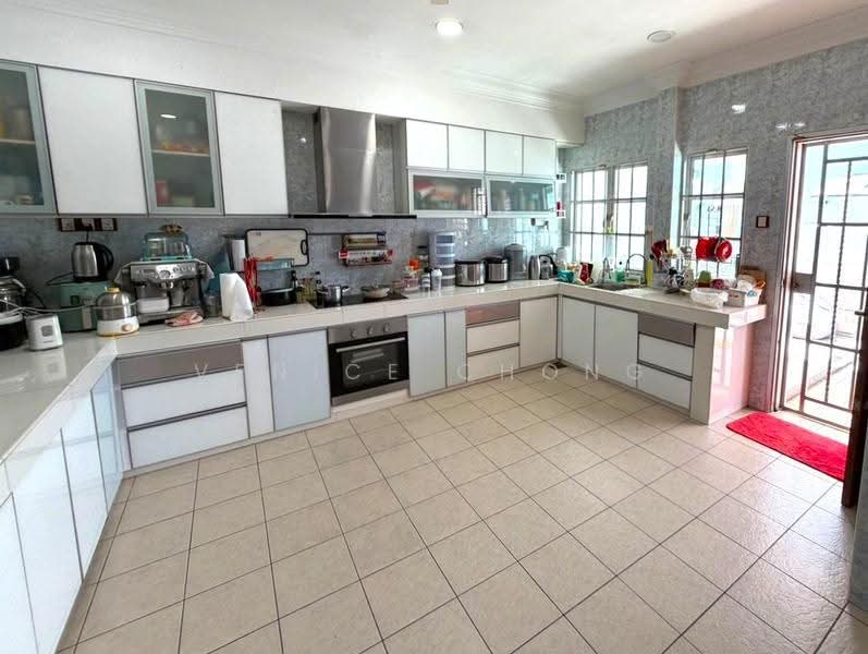 Semi-Detached House for Sale in Bandar Baru Sri Petaling (Sri Petaling) - Venice Chong - Kitchen - PropertyGuru.com.my