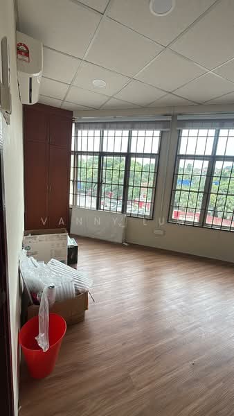 Pejabat untuk Dijual di Pusat Bandar Puchong (Puchong) - Vanny Lum - Interior - PropertyGuru.com.my