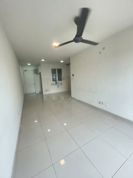 Servis Apartment untuk Disewa di Maxim Residences - Daniel Ng - Living Room - PropertyGuru.com.my