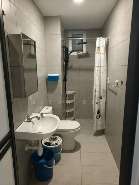 Kediaman Servis untuk Dijual di Metropol - Elson Dee - Bathroom - PropertyGuru.com.my