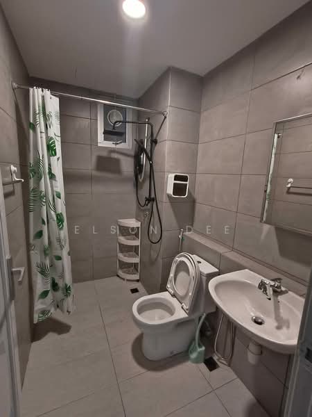 Kediaman Servis untuk Dijual di Metropol - Elson Dee - Bathroom - PropertyGuru.com.my