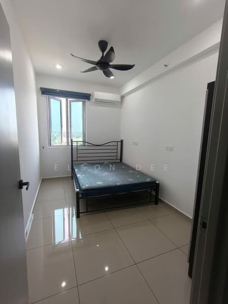 Kediaman Servis untuk Dijual di Metropol - Elson Dee - Bedroom - PropertyGuru.com.my