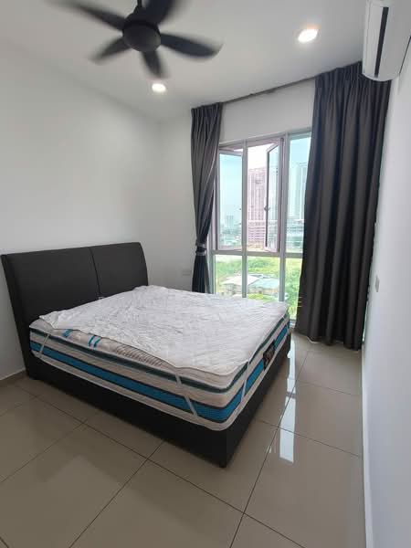 Kediaman Servis untuk Dijual di Metropol - Elson Dee - Bedroom - PropertyGuru.com.my