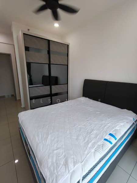 Kediaman Servis untuk Dijual di Metropol - Elson Dee - Bedroom - PropertyGuru.com.my