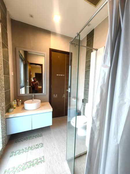 Rumah Banglo untuk Dijual di Bukit Jalil Golf (Bukit Jalil) - Mak Oliver - Bathroom - PropertyGuru.com.my