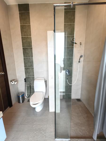 Rumah Banglo untuk Dijual di Bukit Jalil Golf (Bukit Jalil) - Mak Oliver - Bathroom - PropertyGuru.com.my
