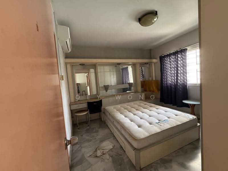 Kondominium untuk Dijual di O.G. Heights - Joey Wong - Bedroom - PropertyGuru.com.my