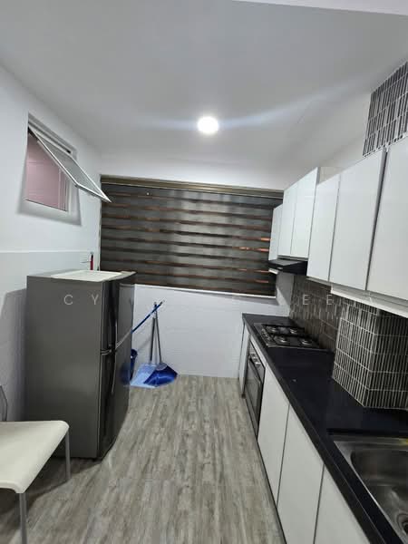 Condominium for Rent at The Oasis - Cy Issac Lee - Kitchen - PropertyGuru.com.my