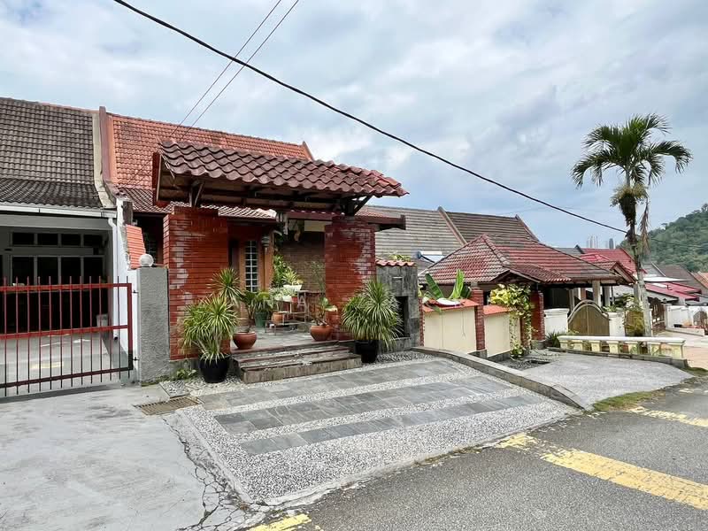 Semi-Detached House for Sale in Taman Melawati (Ulu Kelang) - Zana Zakri - PropertyGuru.com.my