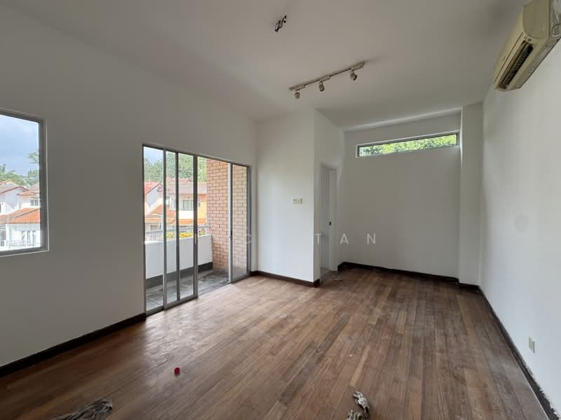 2.5-storey Terraced House for Sale in Valencia (Sungai Buloh) - Vince Tan - PropertyGuru.com.my