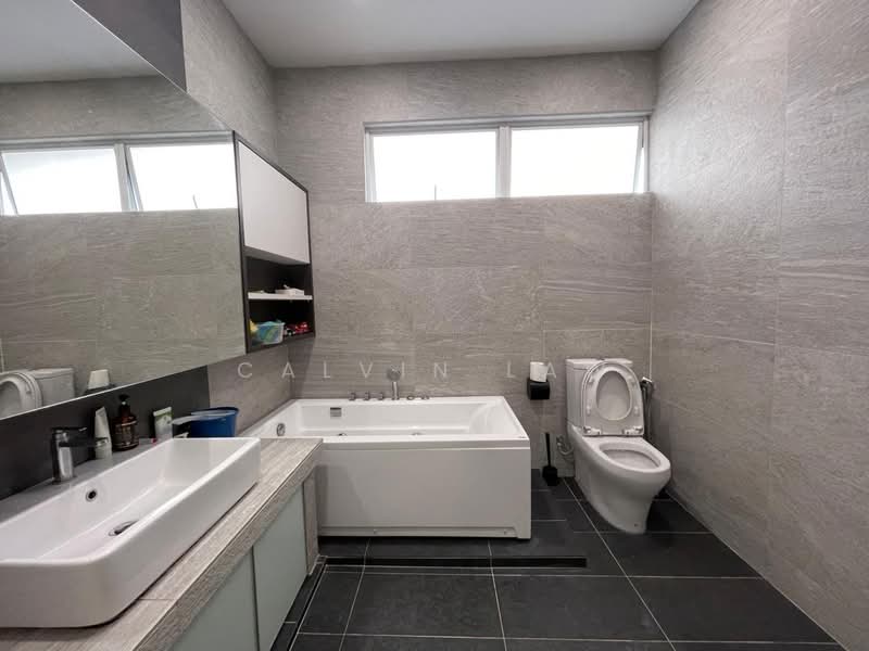 Rumah Teres 2.5-Tingkat untuk Dijual di Bu11 (Massive Reno) Damansara Petaling Jaya (Bandar Utama) - Calvin Law - PropertyGuru.com.my