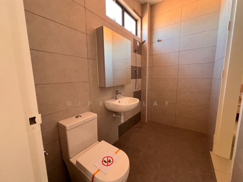 2-storey Terraced House for Sale in Kluang (Johor) - Gipson Lay - PropertyGuru.com.my