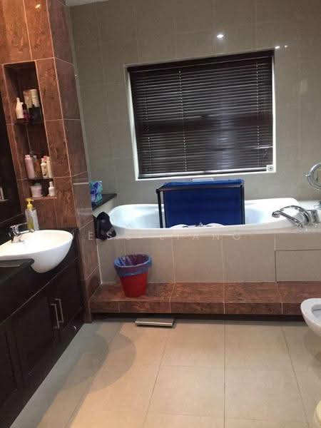 Semi-Detached House for Sale in SS3 (Petaling Jaya) - Jess Liang - Bathroom - PropertyGuru.com.my