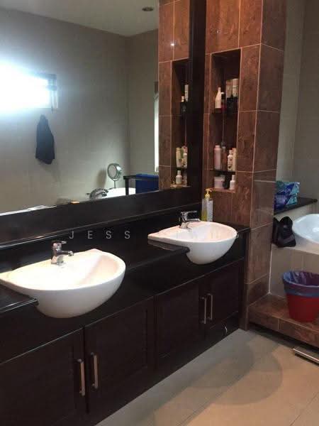 Semi-Detached House for Sale in SS3 (Petaling Jaya) - Jess Liang - Bathroom - PropertyGuru.com.my