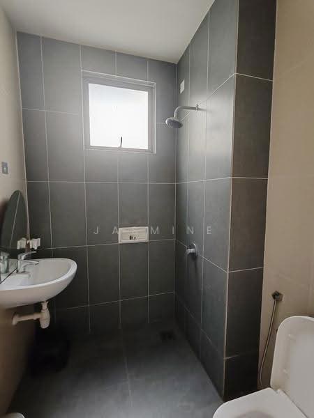 Rumah Kluster untuk Dijual di Setia Utama (Setia Alam) - Jasmine Teo - Bathroom - PropertyGuru.com.my