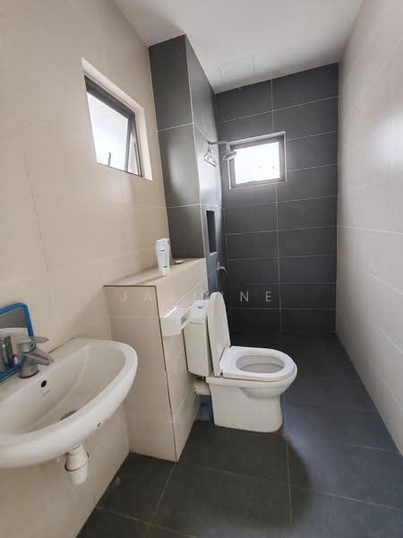 Rumah Kluster untuk Dijual di Setia Utama (Setia Alam) - Jasmine Teo - Bathroom - PropertyGuru.com.my