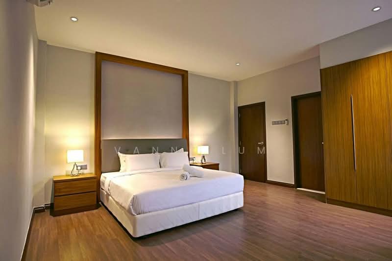 Banglo Komersial untuk Dijual di City Center 3 Storey Commercial Building (Ampang) - Vanny Lum - Bedroom - PropertyGuru.com.my