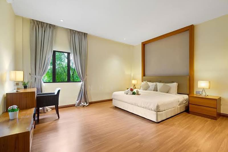 Banglo Komersial untuk Dijual di City Center 3 Storey Commercial Building (Ampang) - Vanny Lum - Bedroom - PropertyGuru.com.my