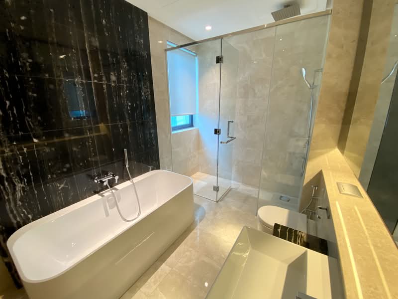 Kediaman Servis untuk Dijual di Damansara City Residency (DC Residensi) - TH Lee - Bathroom - PropertyGuru.com.my