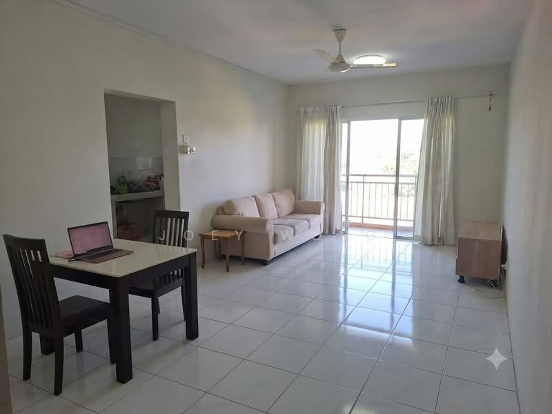 Apartment for Sale at Pangsapuri Saraka - Joey Wong - Living Room - PropertyGuru.com.my