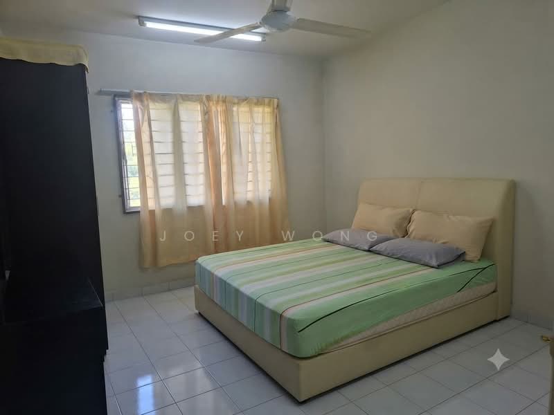 Apartment for Sale at Pangsapuri Saraka - Joey Wong - Bedroom - PropertyGuru.com.my