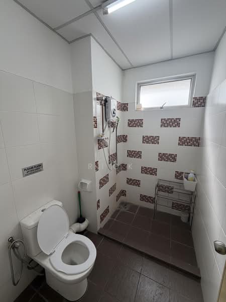 Shop / Office for Sale in Bayan Baru (Penang) - Rick Goh - Bathroom - PropertyGuru.com.my