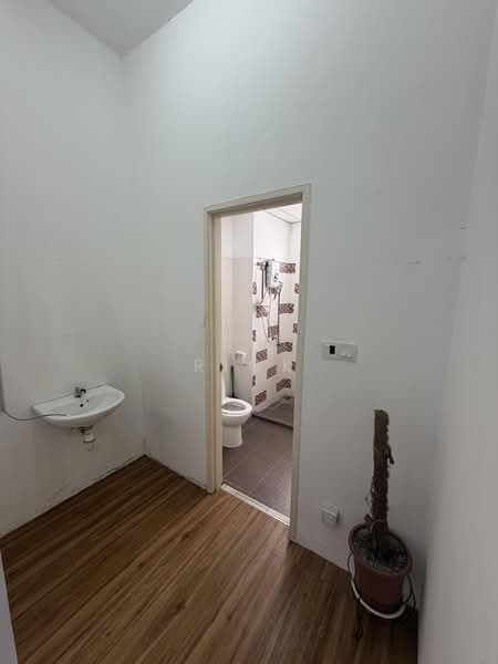 Shop / Office for Sale in Bayan Baru (Penang) - Rick Goh - Bathroom - PropertyGuru.com.my