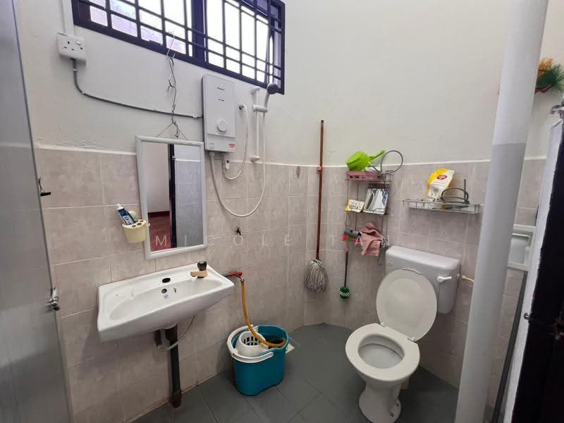 Rumah Teres 2-Tingkat untuk Disewa di Taman Beting, Bakariah/ Salleh (Muar) - Micole Tan - PropertyGuru.com.my