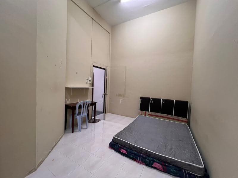 Rumah Teres 2-Tingkat untuk Disewa di Taman Beting, Bakariah/ Salleh (Muar) - Micole Tan - PropertyGuru.com.my