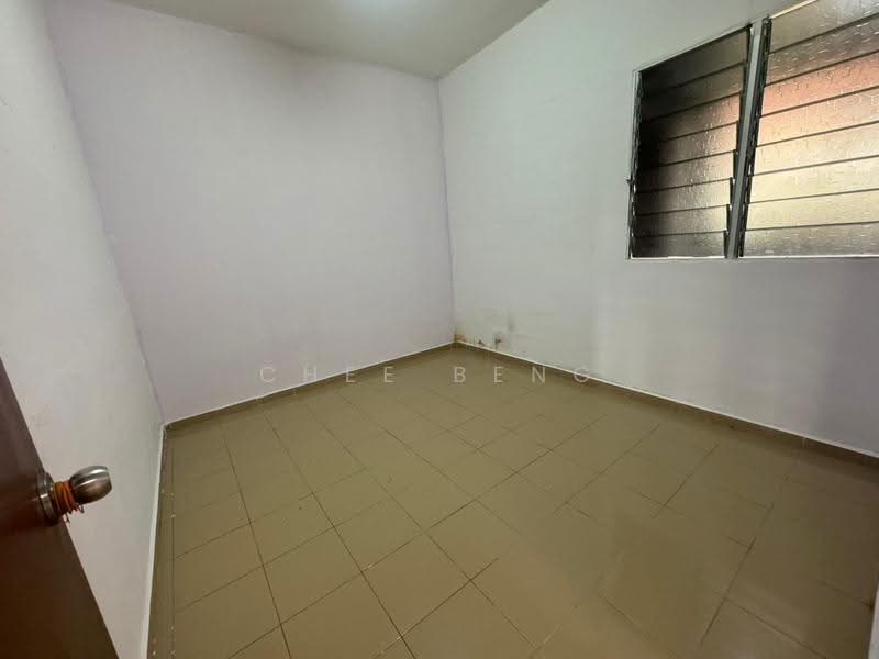 Rumah Flat untuk Dijual di Putri Laksamana - Chee Beng Ong - PropertyGuru.com.my