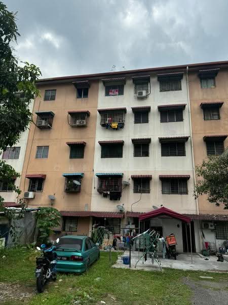 Rumah Flat untuk Dijual di Putri Laksamana - Chee Beng Ong - PropertyGuru.com.my