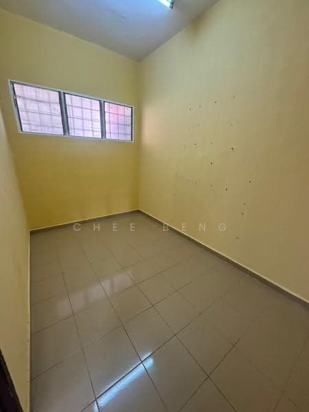 Rumah Flat untuk Dijual di Putri Laksamana - Chee Beng Ong - PropertyGuru.com.my